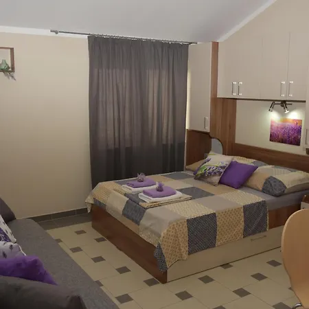Lavendula Apartment